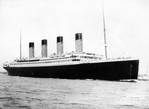300px-RMS_Titanic_3